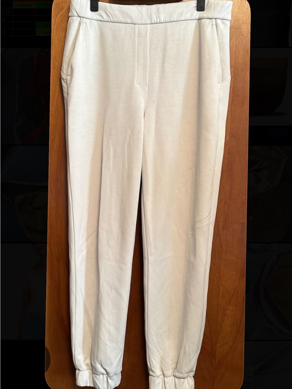 Lululemom Soft stream Jogger Pants in Light Cream womens
